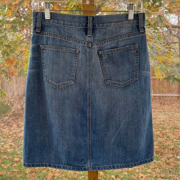Madewell Denim High Rise Front Slit Skirt Size 27 - Picture 4 of 10